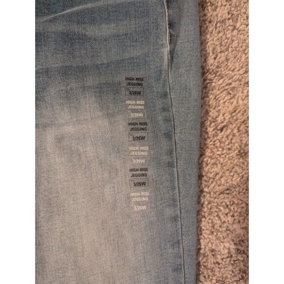 NWT SO High Rise Ultimate Jegging Junior’s 3/26 Classic Denim - Picture 2 of 6